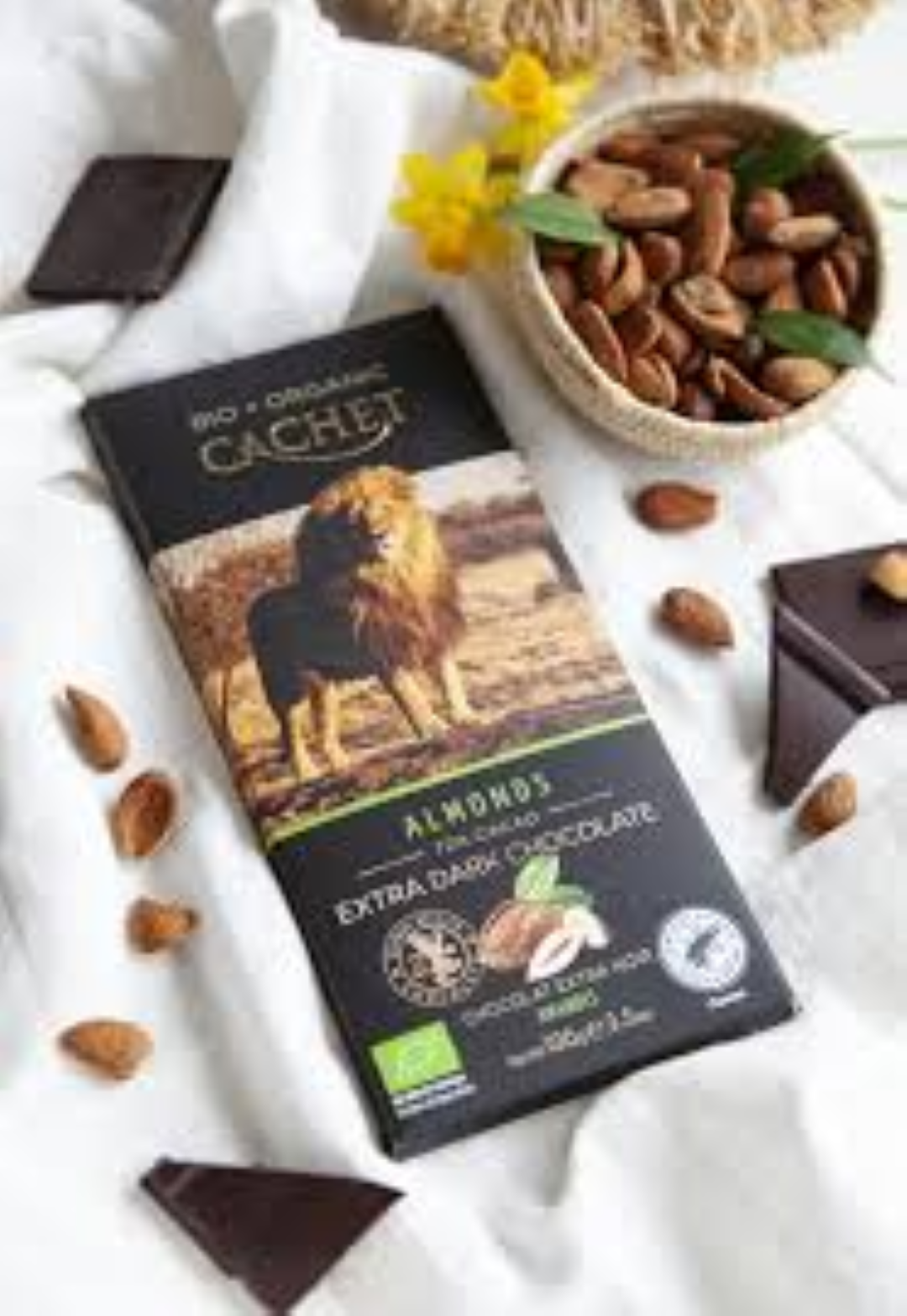 CACHET 72% DARK ORGANIC ALMONDS 100G